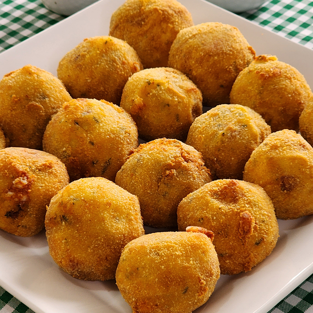 Bolinho de Batata com Queijo e Bacon