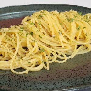 macarrão alho e óleo picante